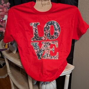 Gildan Red Love Graphic Tee